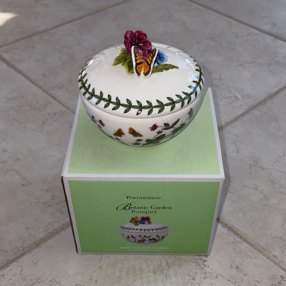 Portmeirion Botanic Garden Butterfly Trinket Box - White with Floral Accents